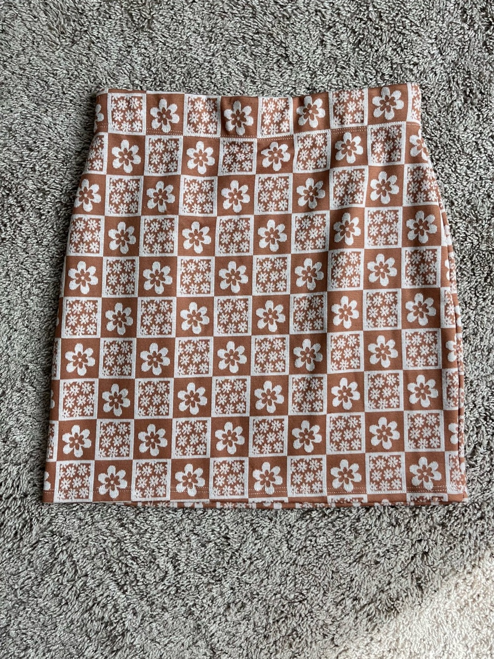 Rainbow Floral Checker Knit Mini Skirt - Brown & White